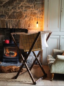 Sušiak na prádlo – Vintage nábytok na stenu, do bytu, do domu: eko bývanie a štýlovy domov pre celú rodinu + Recenzie